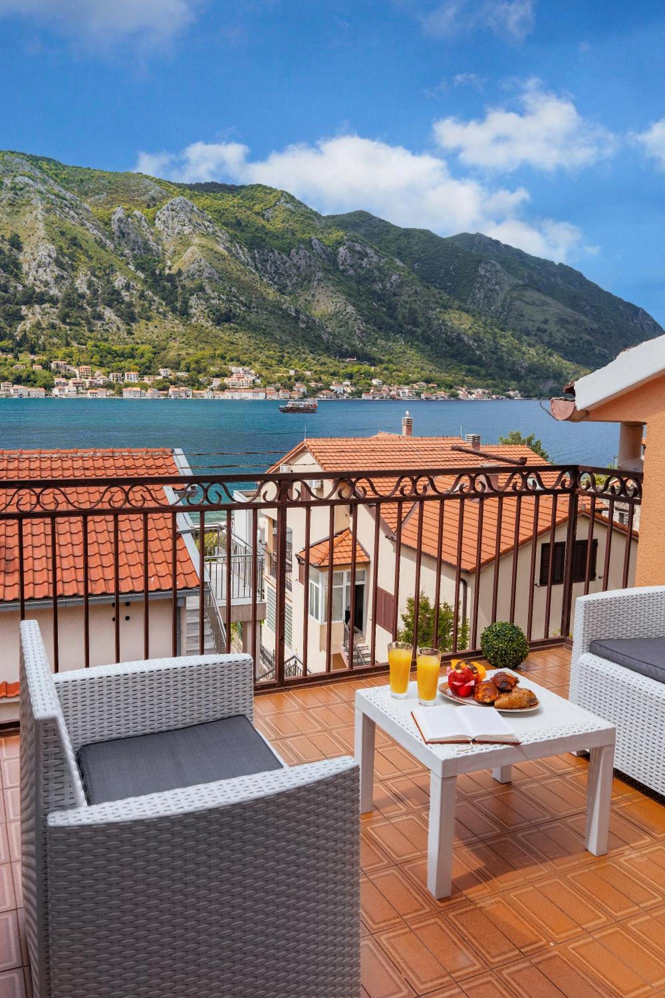Apartment Busola Kotor Dış mekan fotoğraf