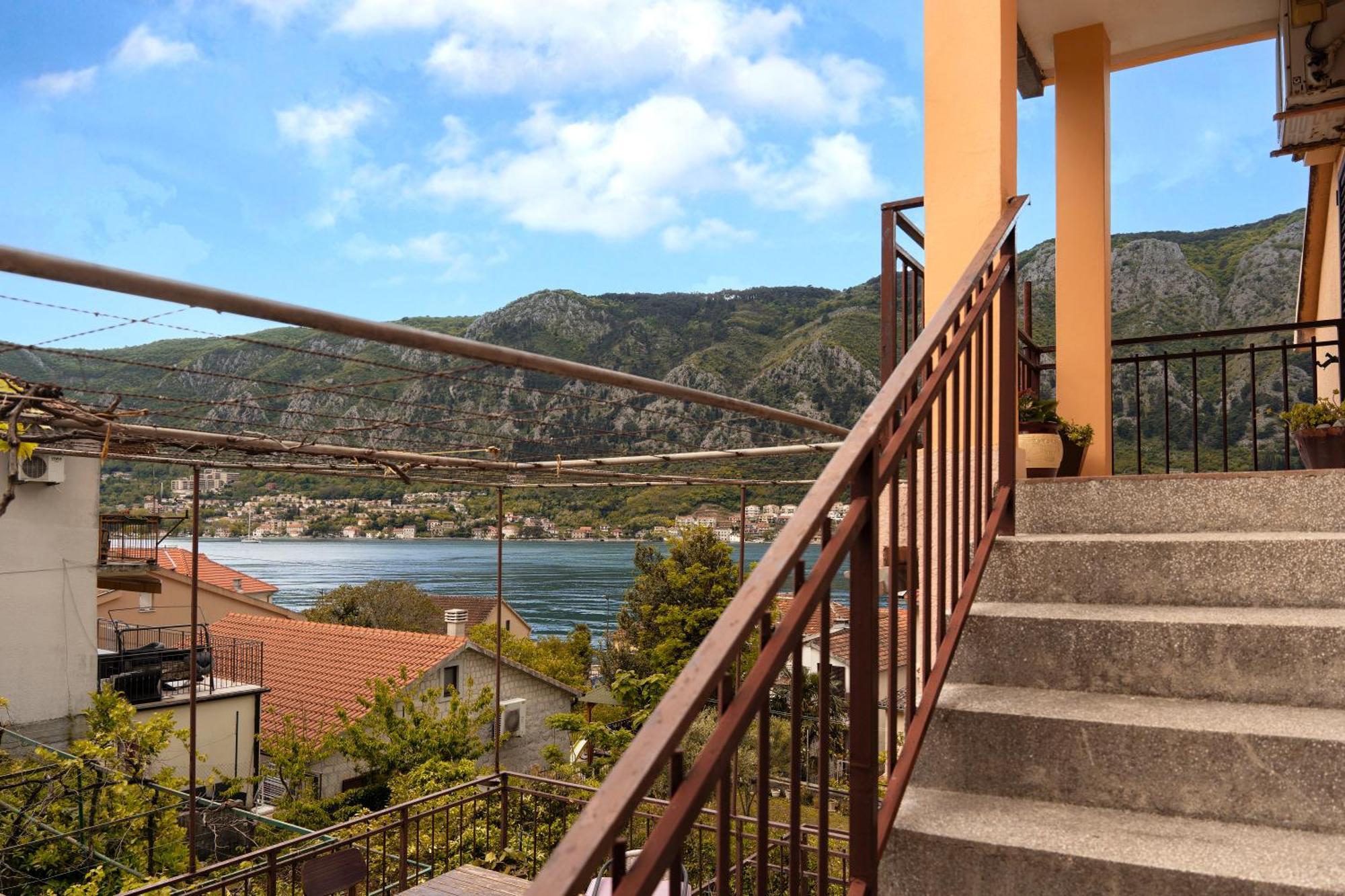 Apartment Busola Kotor Dış mekan fotoğraf